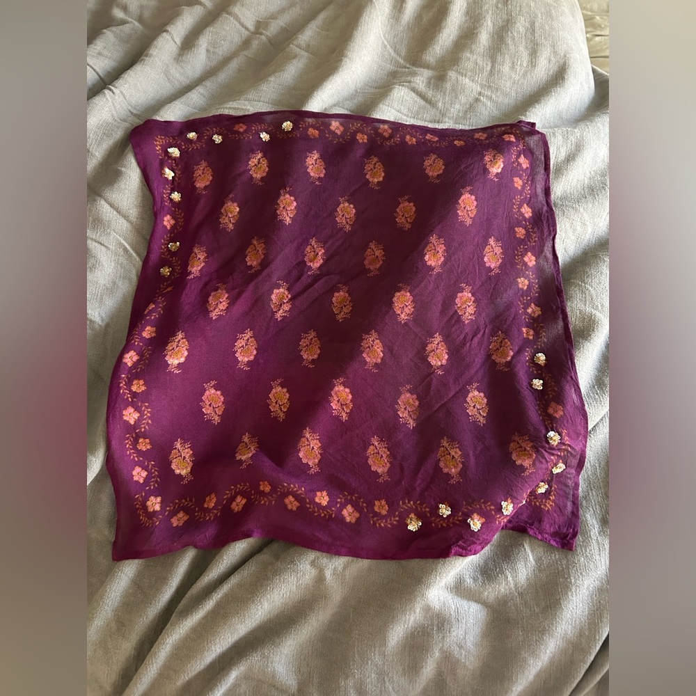 20x20 Boutique Scarf. Sheer and embellished with gold sequins.✨✨✨✨✨✨✨